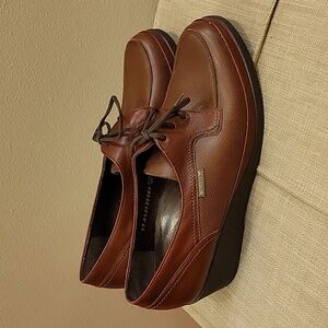 Mephisto | Women's Brown Genuine Leather Air Jet Wedge Shoes in US size 9.5